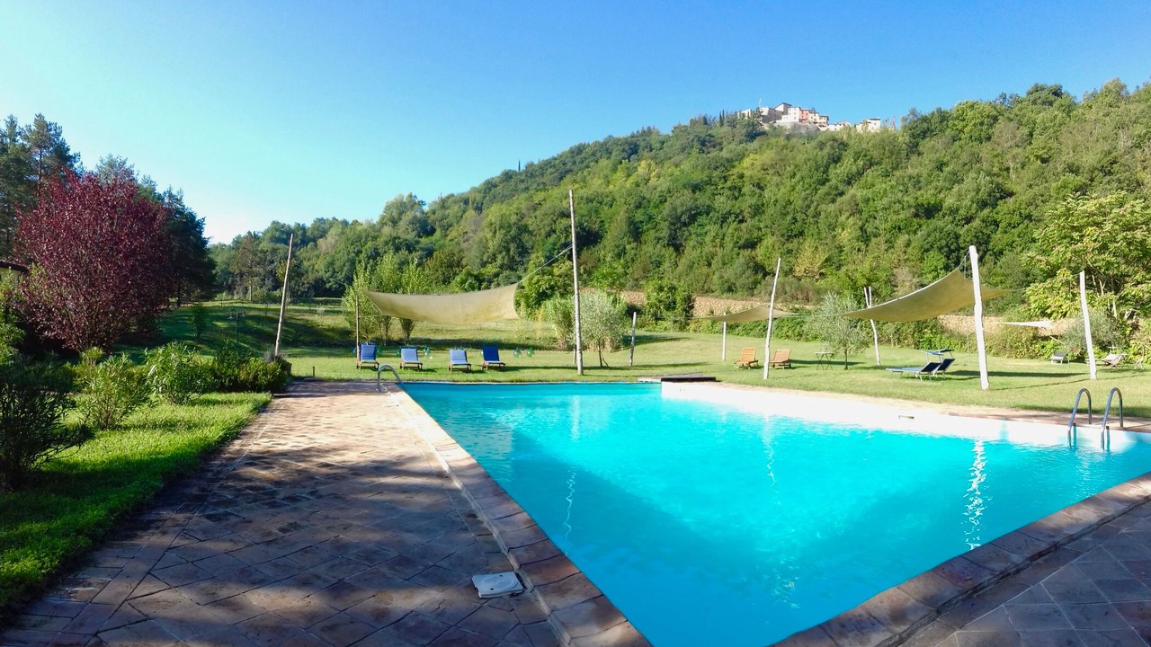 Photo of Outdoor in Montone