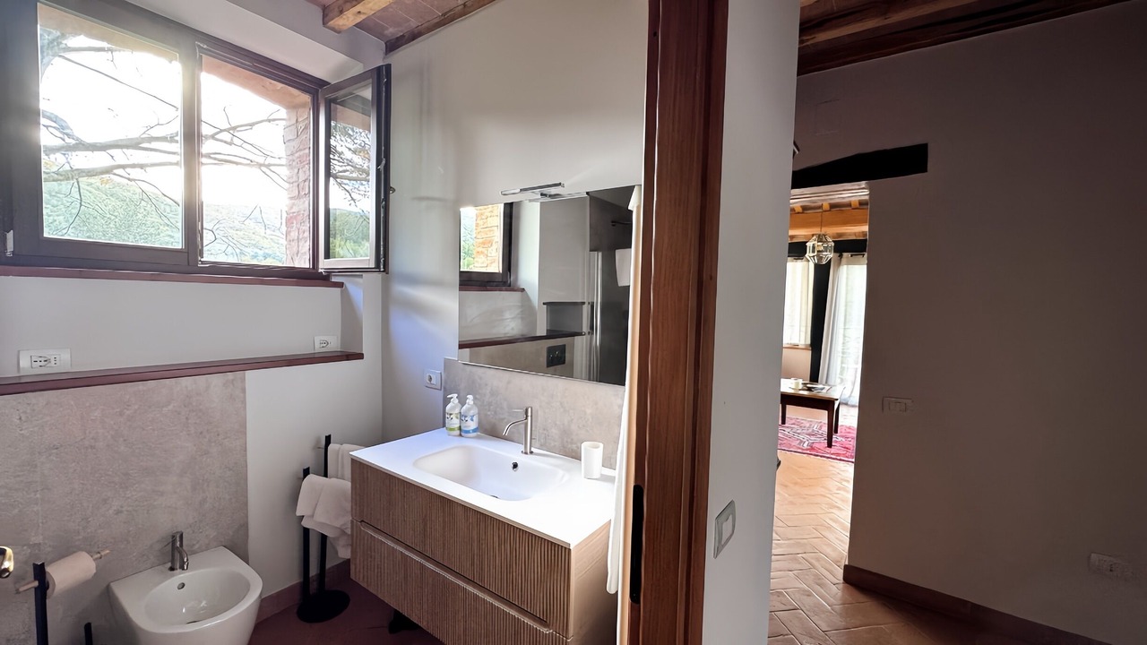 Photo of Bathroom in Paciano