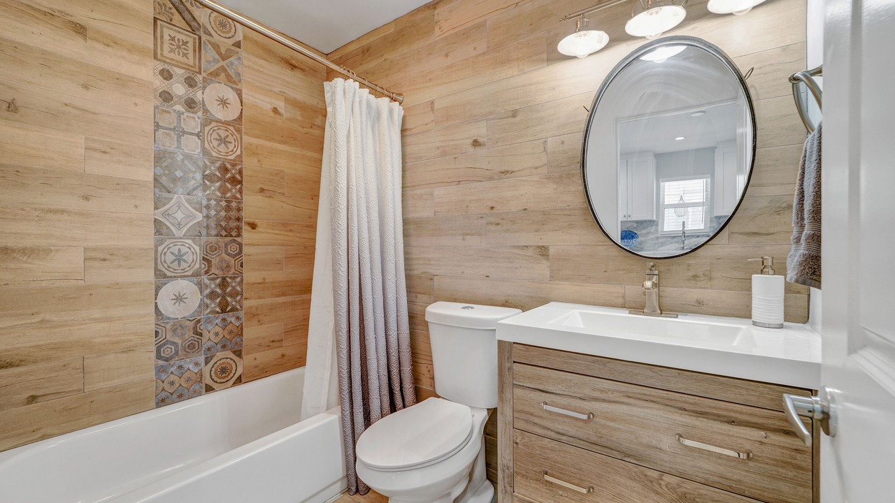 Photo of Bathroom in Anglers Park