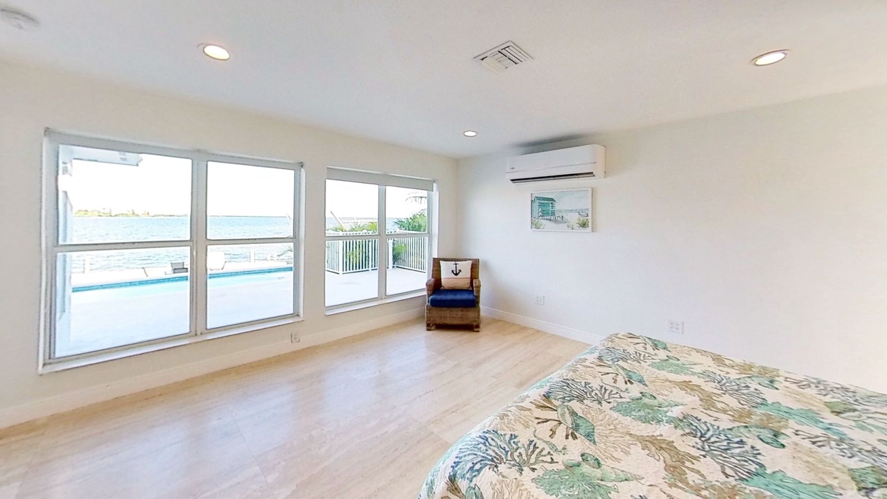 Photo of Bedroom in Tropical Bay Estates