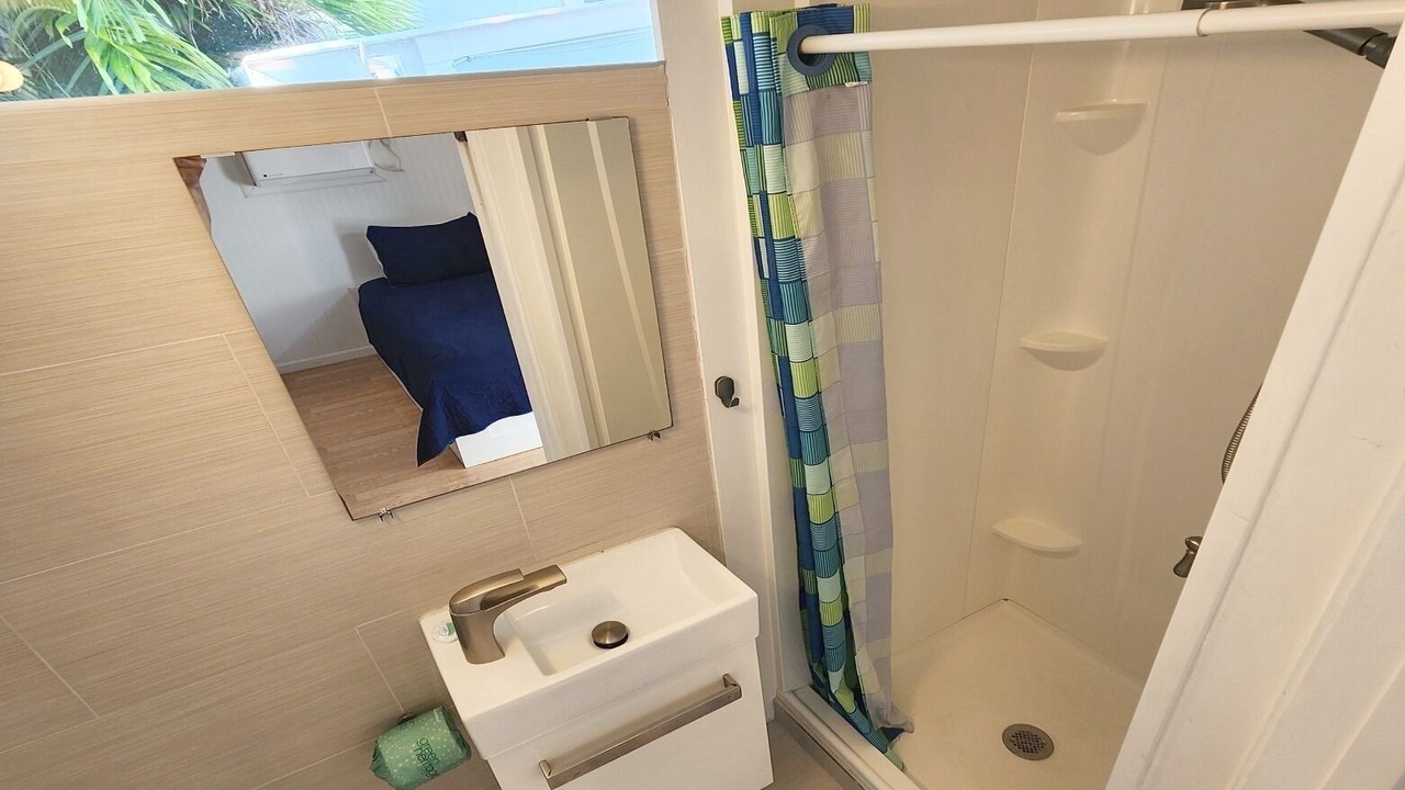 Photo of Bathroom in Marathon