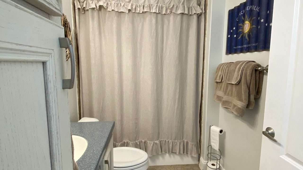 Photo of Bathroom in Summerland Key