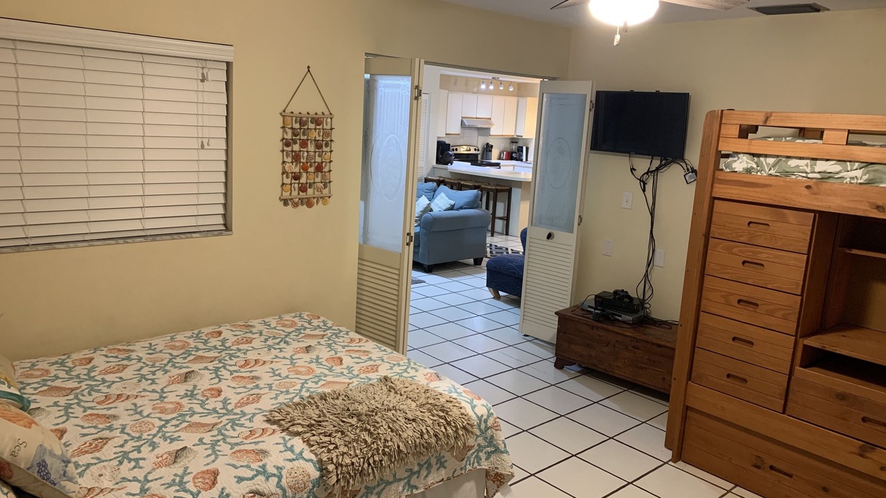 Photo of Bedroom in Summerland Key
