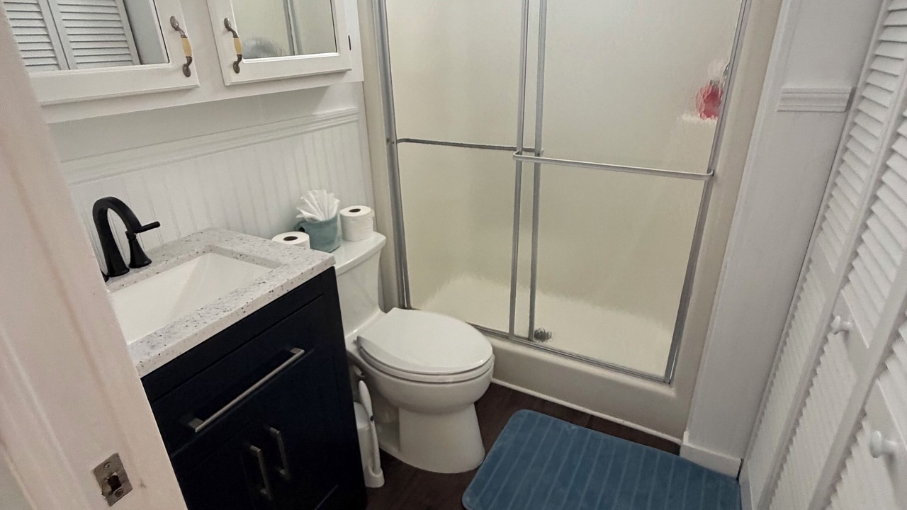 Photo of Bathroom in Cudjoe Key