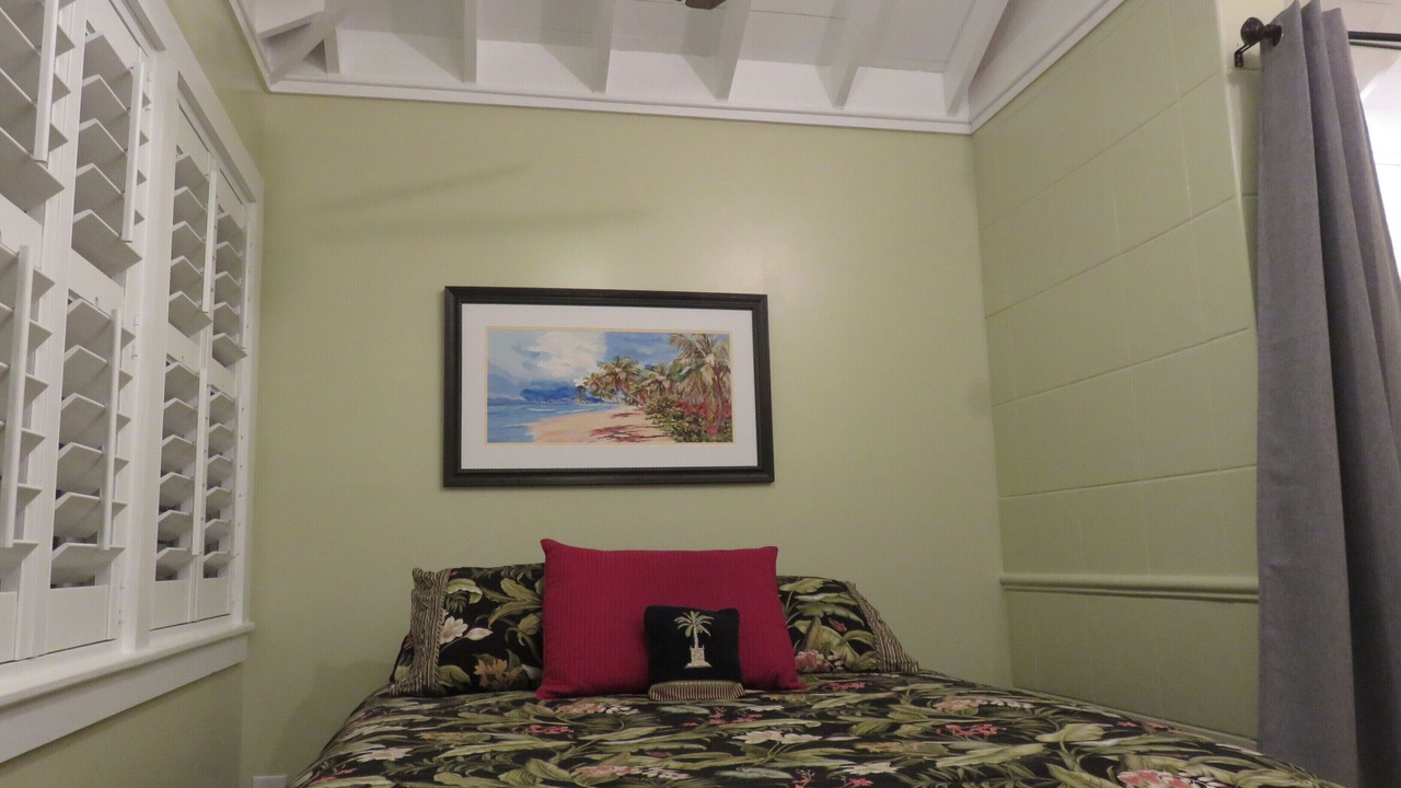 Photo of Bedroom in Bahama Village