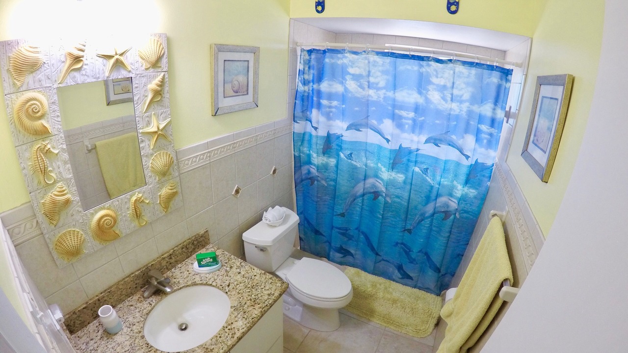 Photo of Bathroom in Marathon