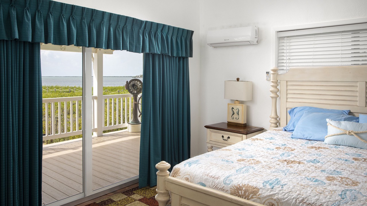 Photo of Bedroom in Cudjoe Key