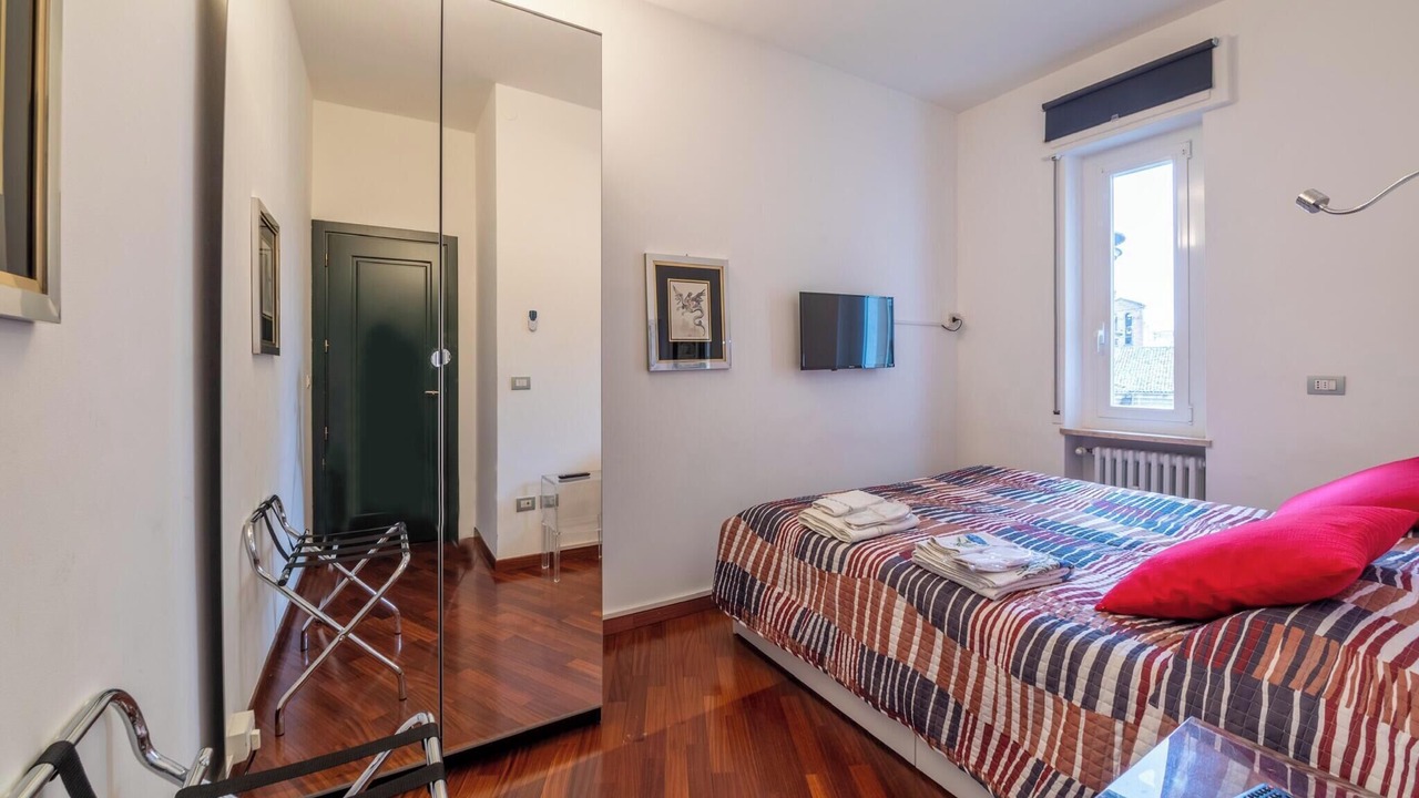 Photo of Bedroom in Parma City Centre