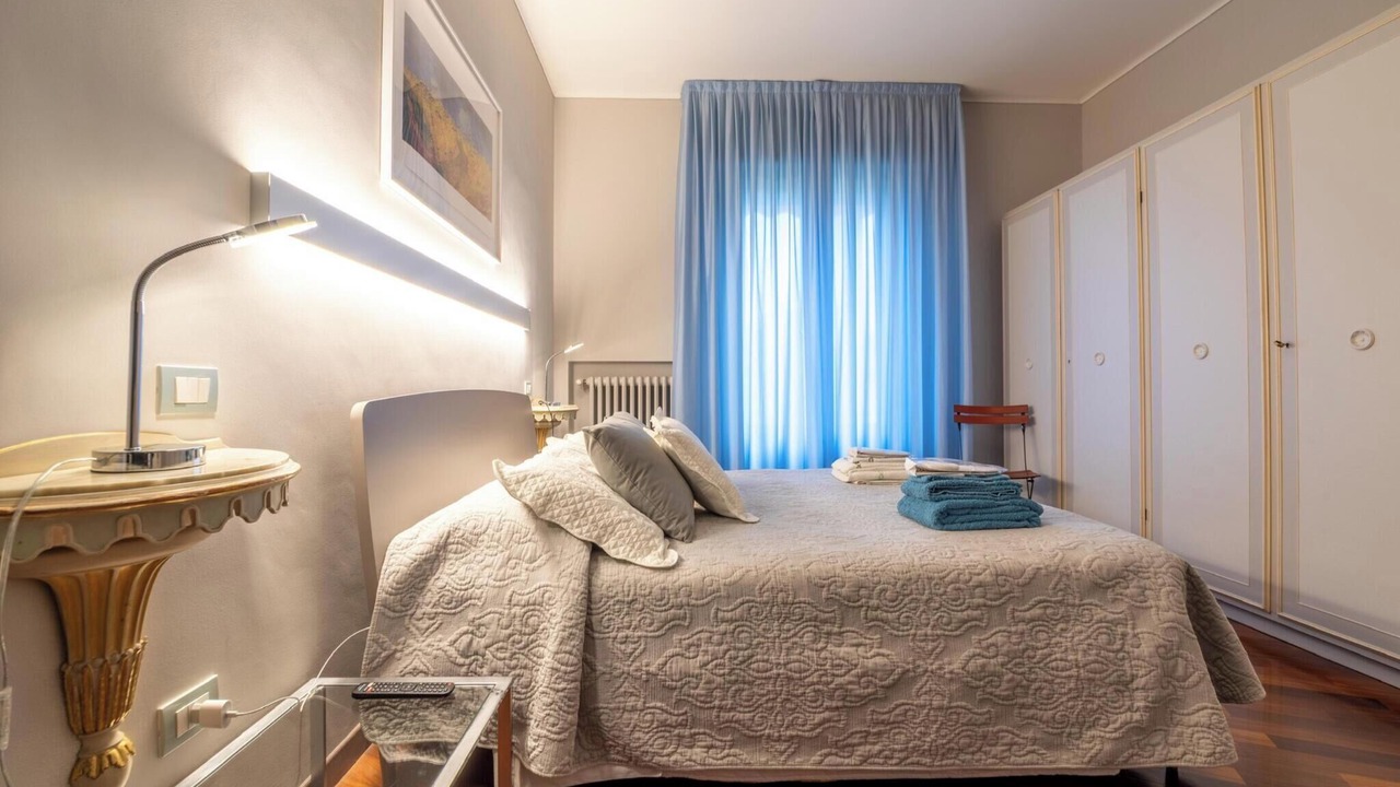 Photo of Bedroom in Parma City Centre