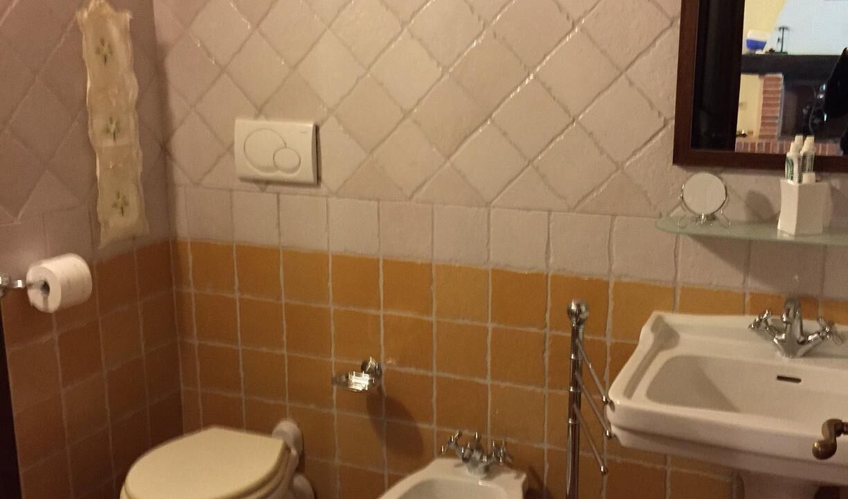 Photo of Bathroom in Cortona