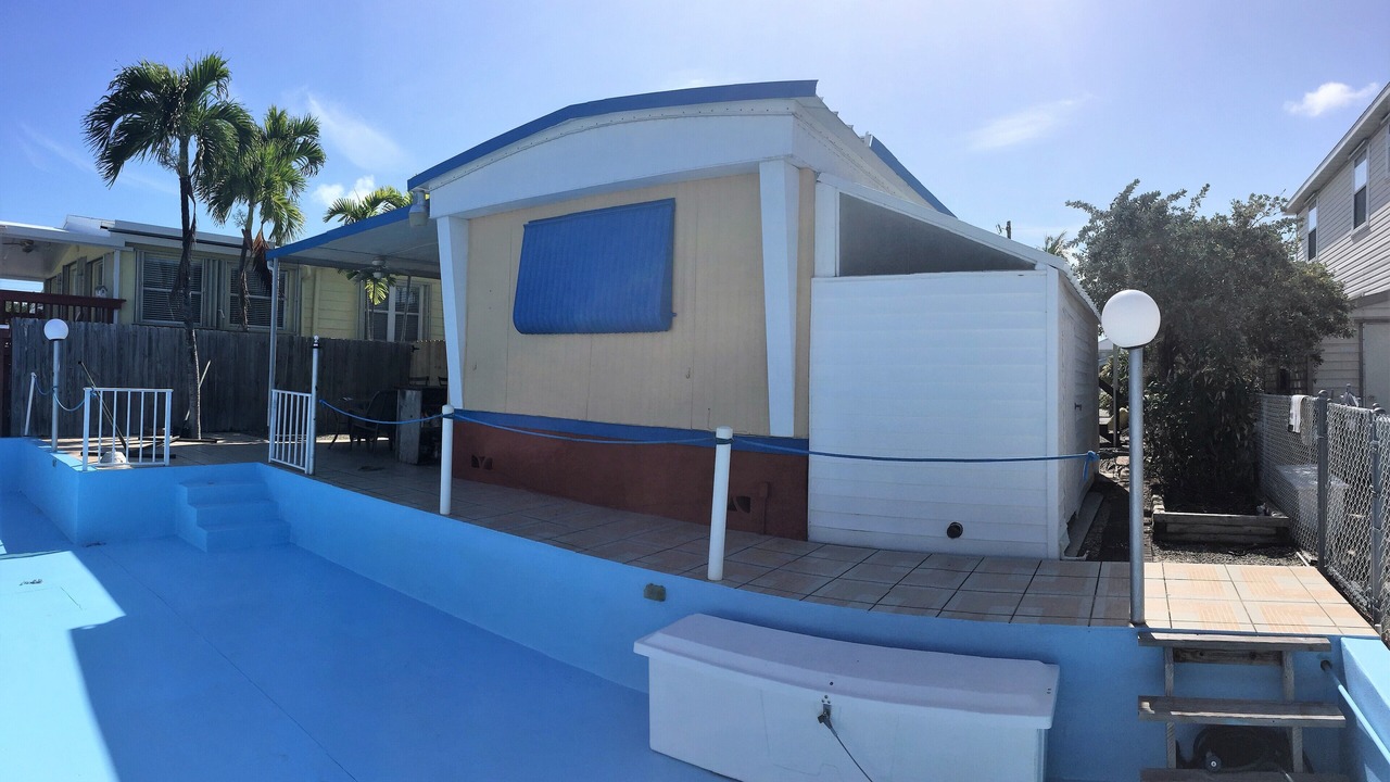 Photo of Others in Tavernier