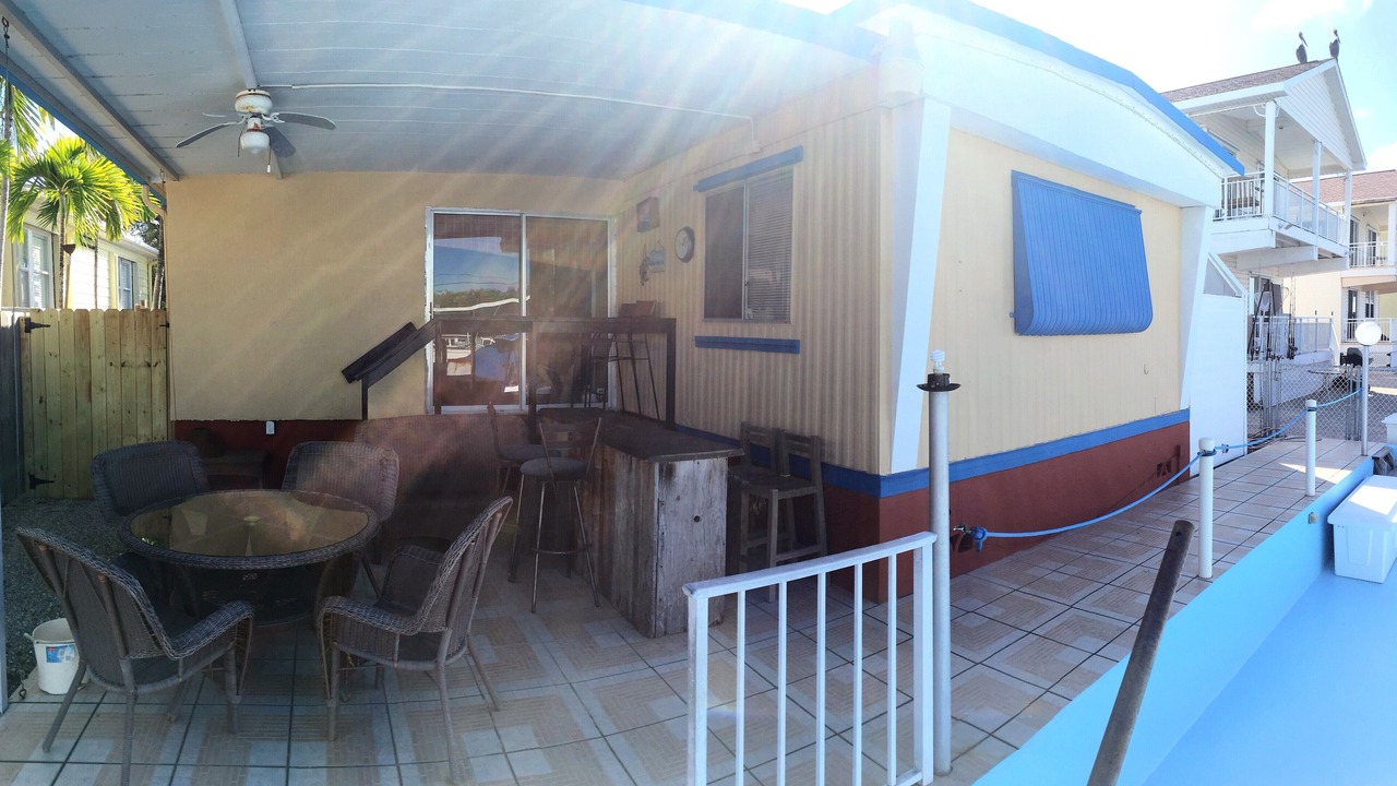 Photo of Others in Tavernier