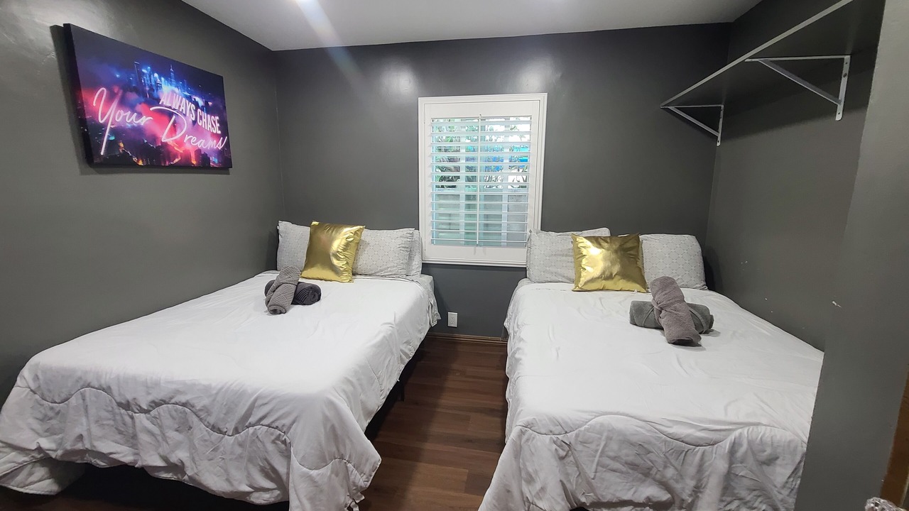Photo of Bedroom in Lawndale