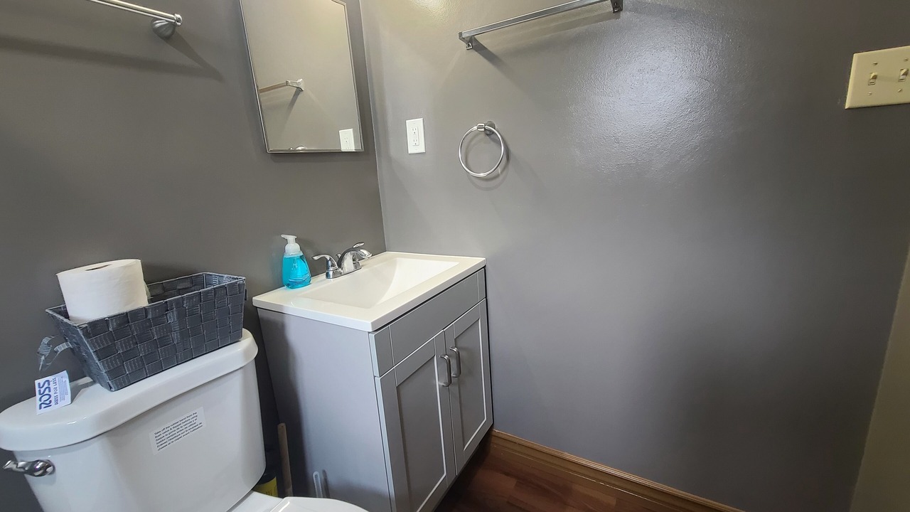 Photo of Bathroom in Lawndale