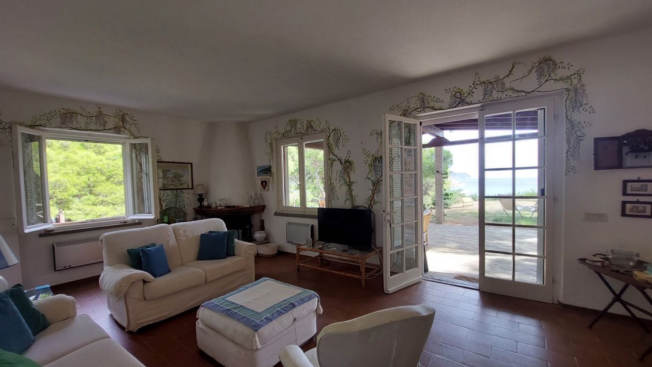 Photo of Livingroom in Fetovaia