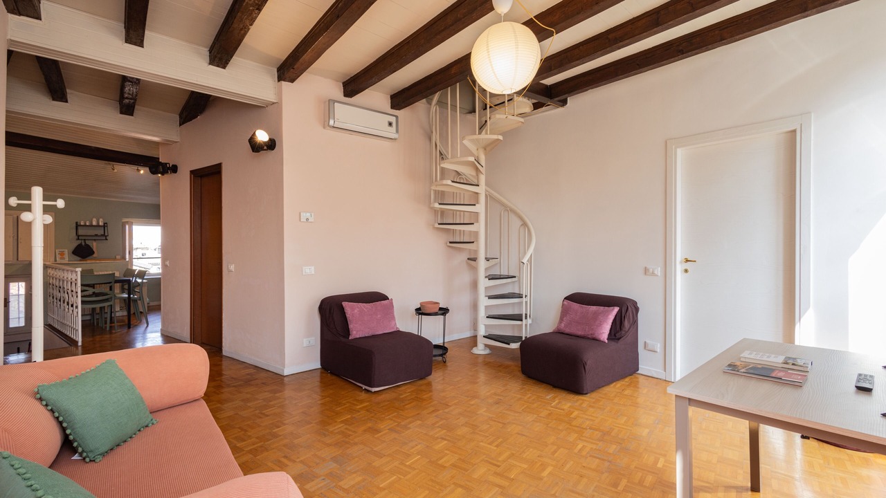 Photo of Livingroom in Pavia