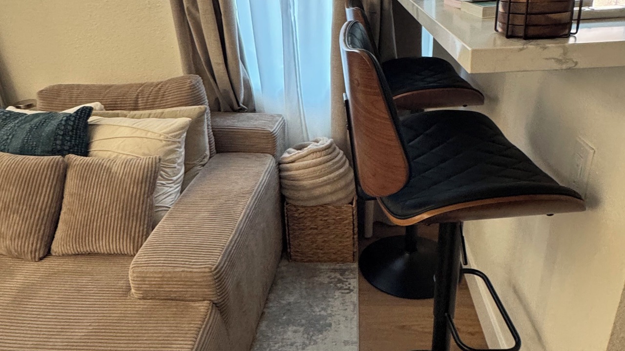 Photo of Livingroom in East Los Angeles