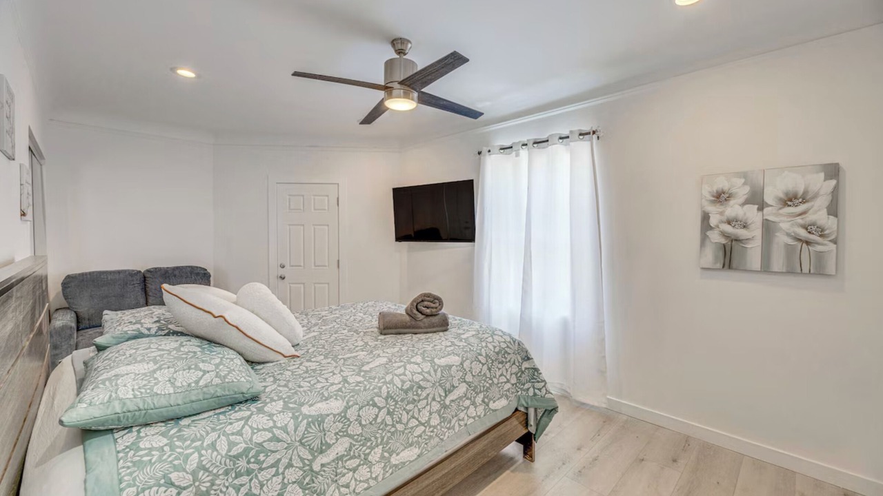 Photo of Bedroom in East Los Angeles