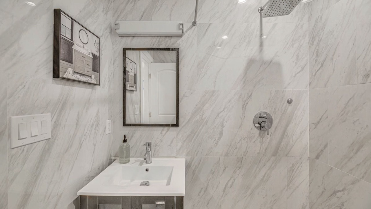 Photo of Bathroom in East Los Angeles