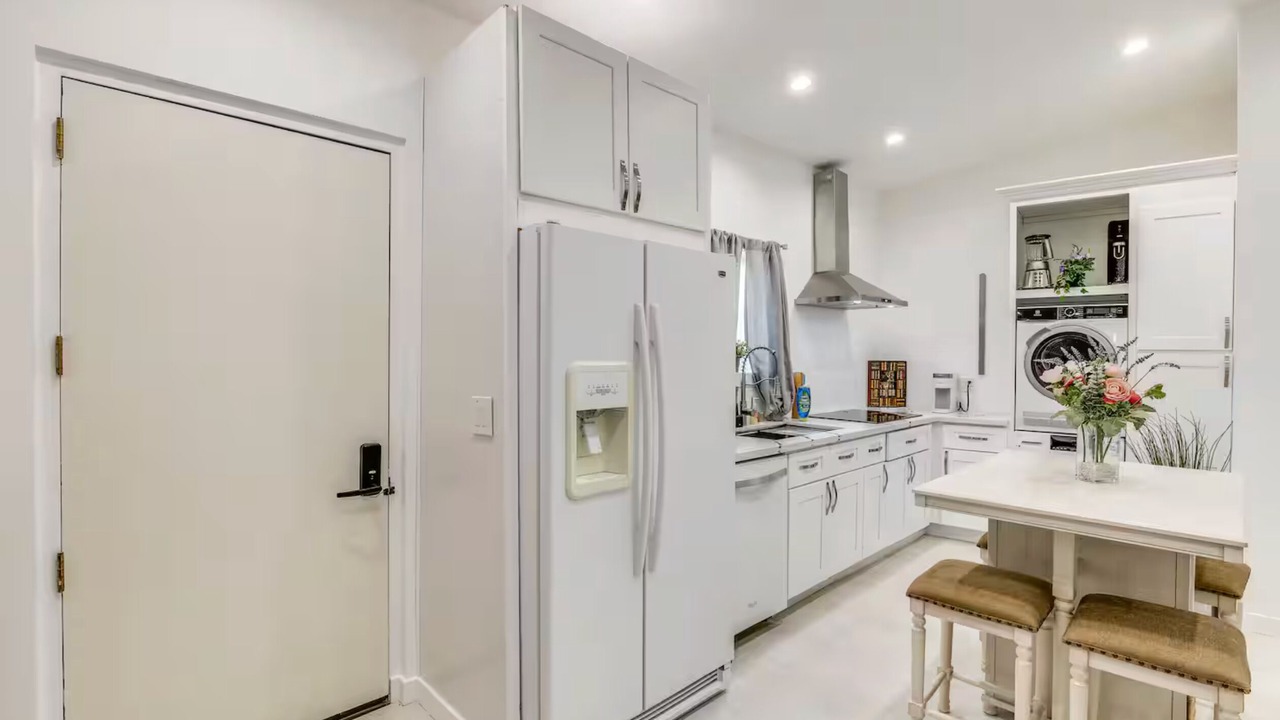 Photo of Kitchen in East Los Angeles