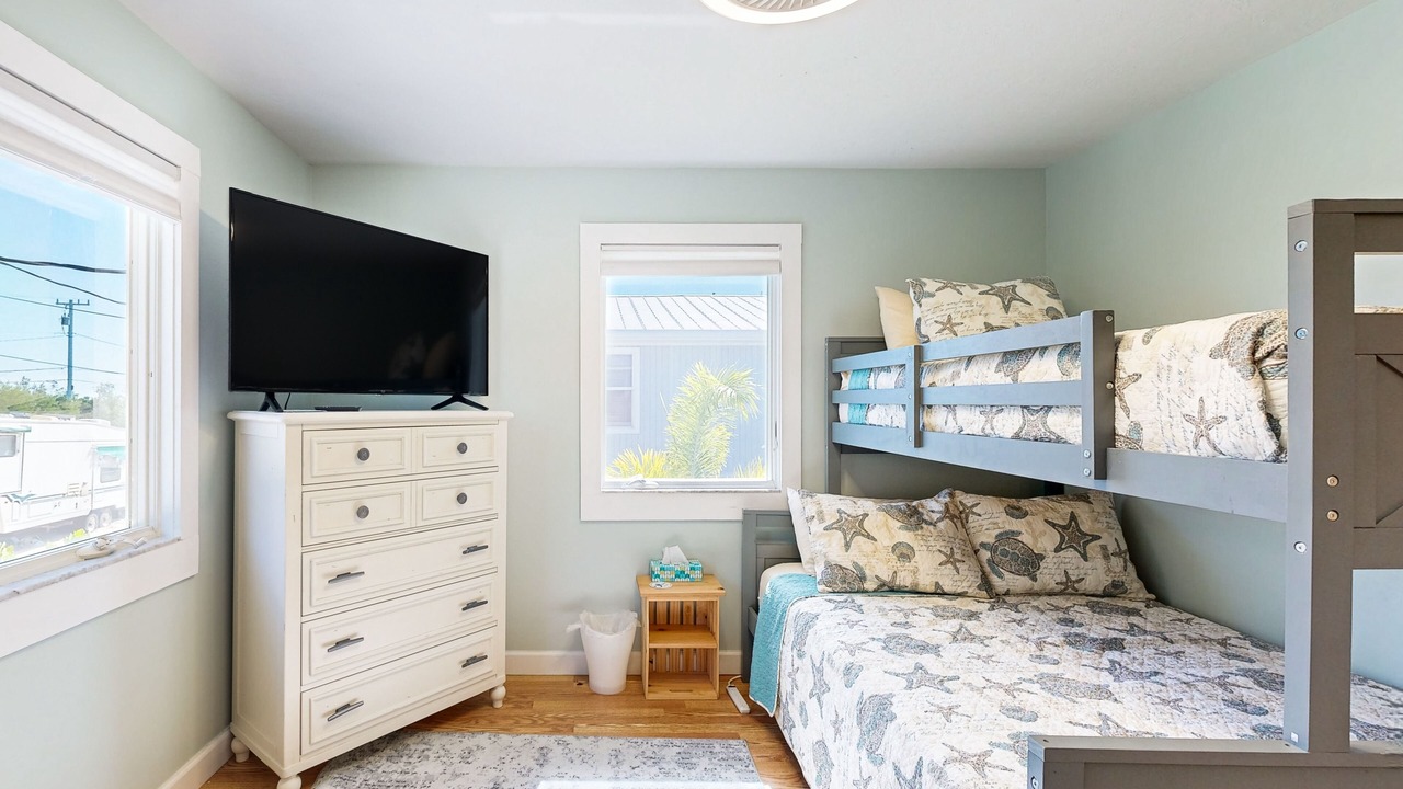 Photo of Bedroom in Big Pine Key