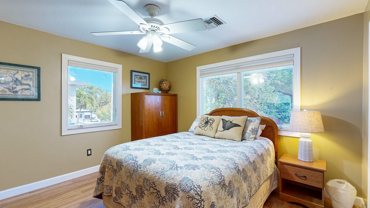 Photo of Bedroom in Big Pine Key