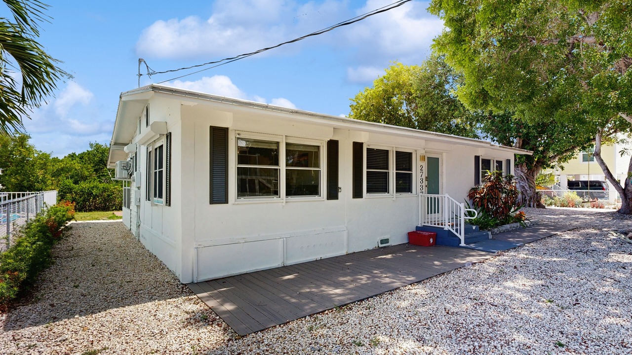 Photo of Outdoor in Breezeswept Beach Estates