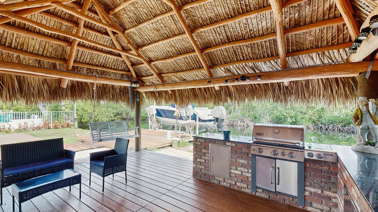 Photo of Patio Balcony in Breezeswept Beach Estates