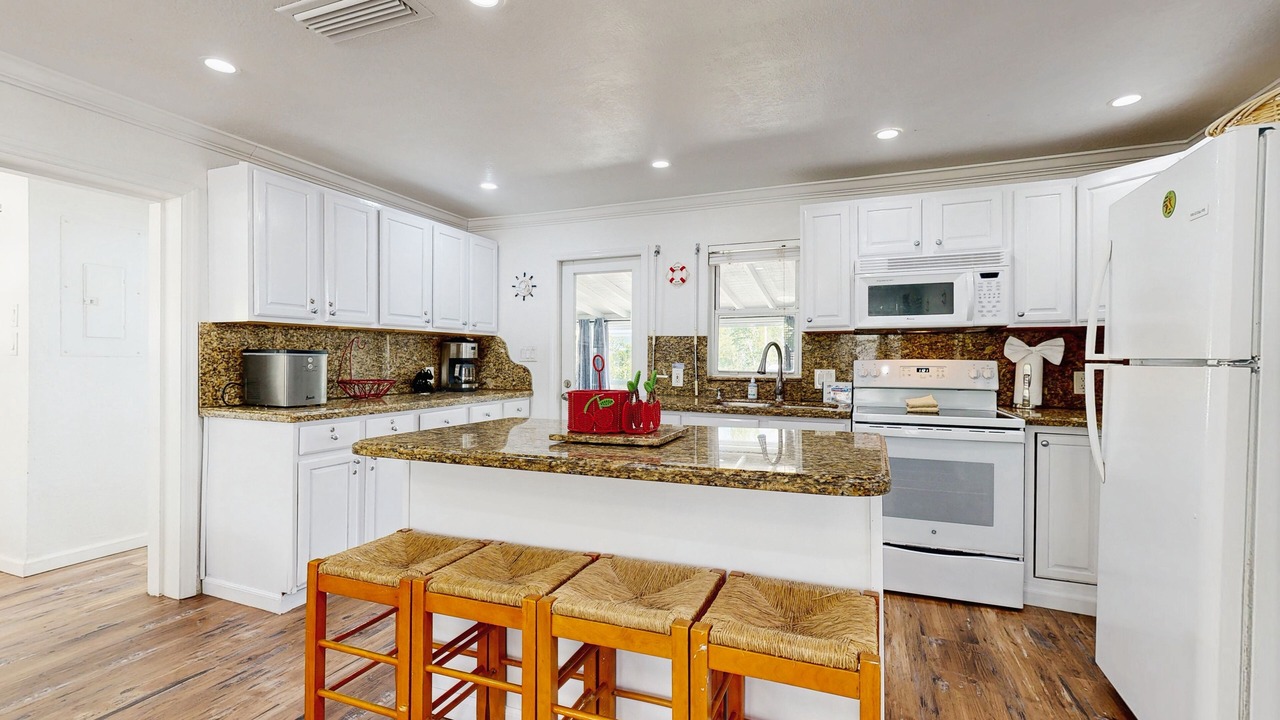 Photo of Kitchen in Breezeswept Beach Estates