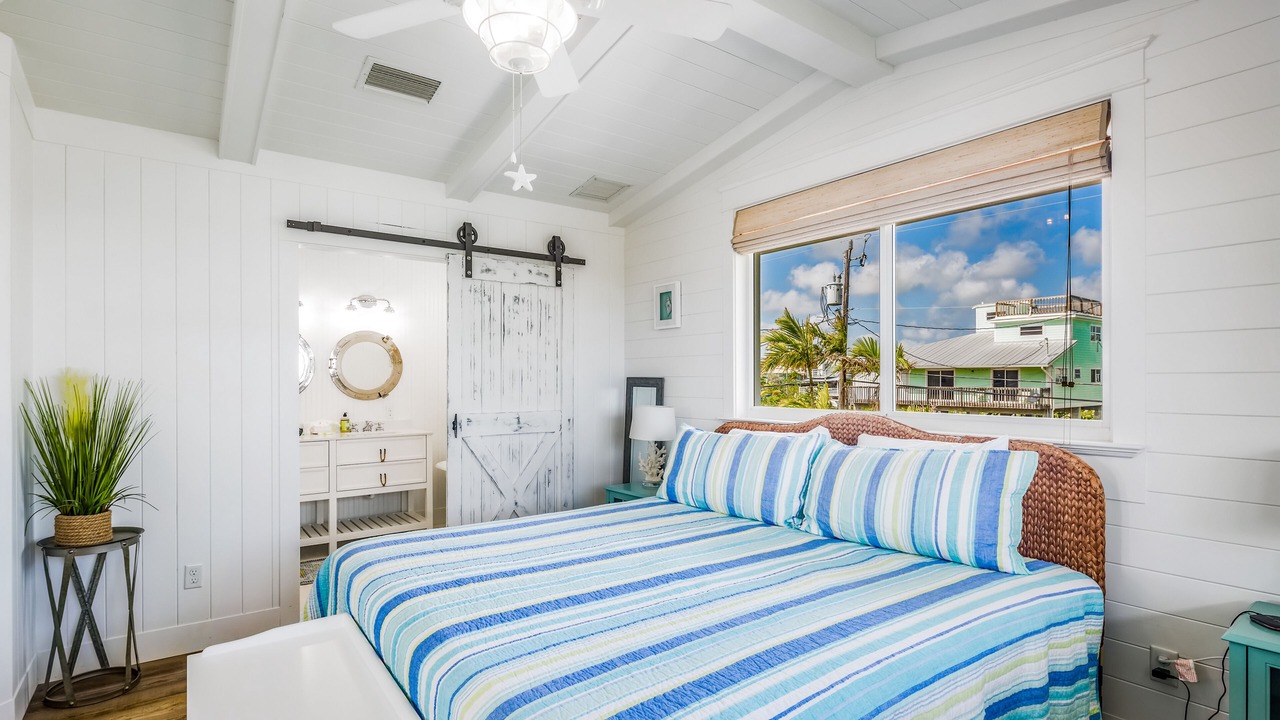 Photo of Bedroom in Cutthroat Harbor Estates