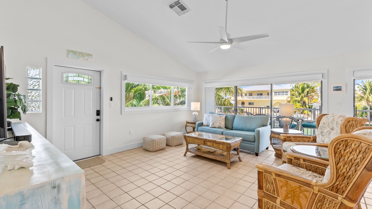 Photo of Livingroom in Key Colony Beach