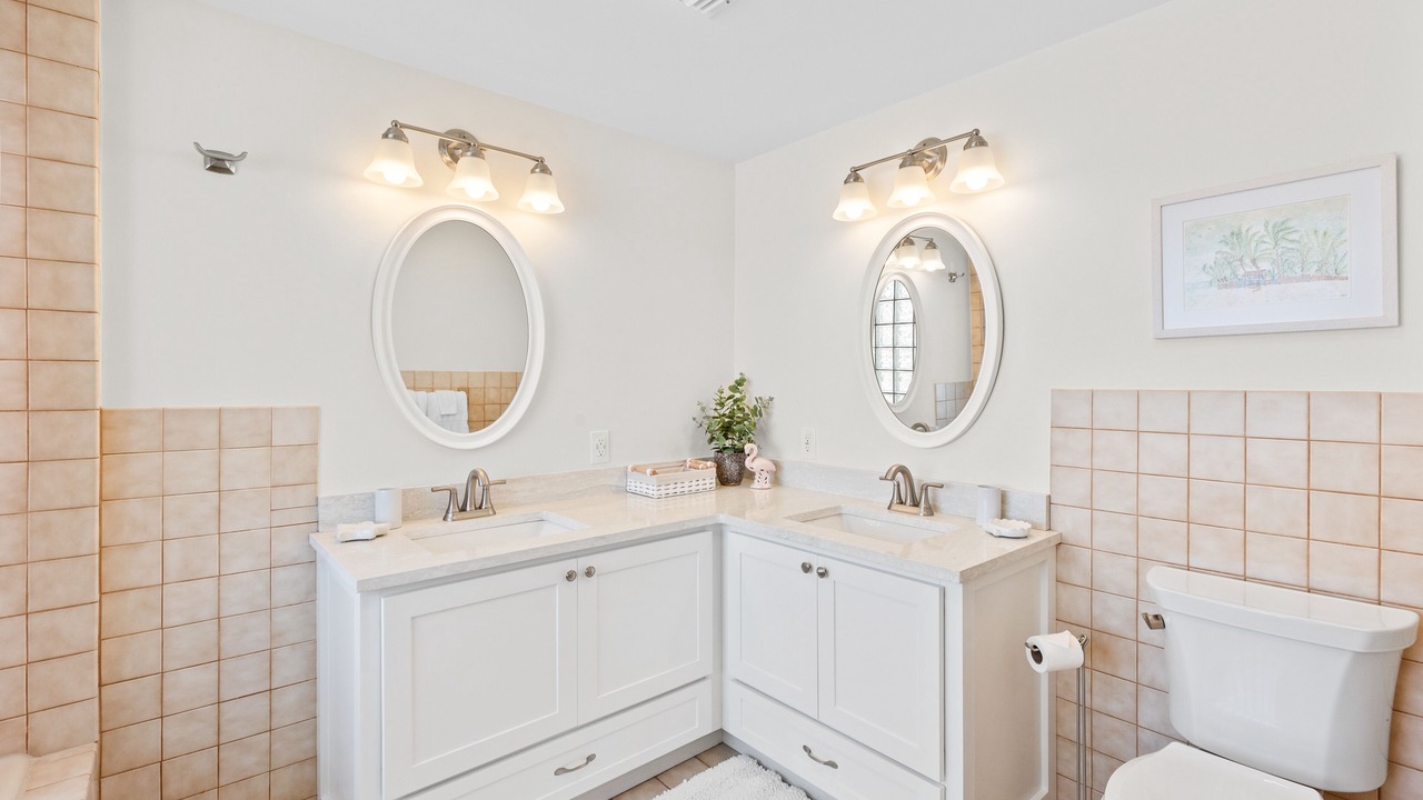 Photo of Bathroom in Key Colony Beach