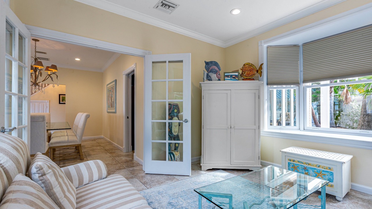 Photo of Livingroom in Bahama Village