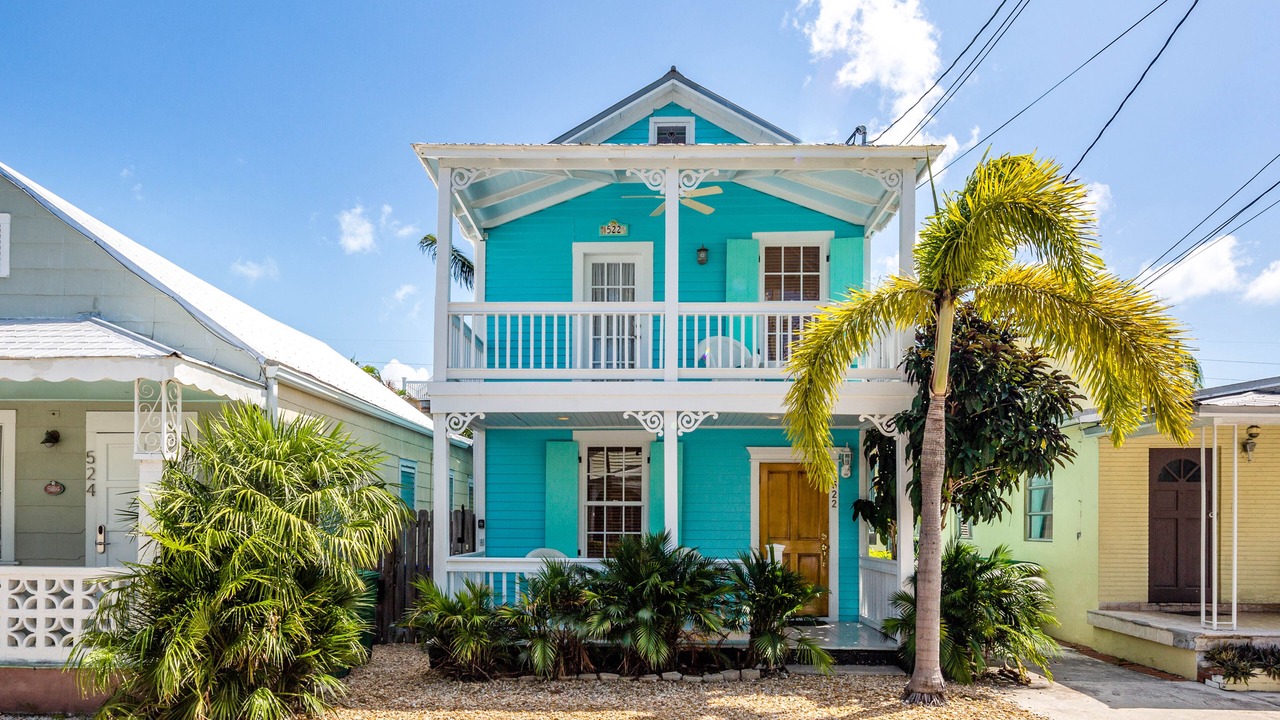 Photo of Outdoor in Uptown - Upper Duval