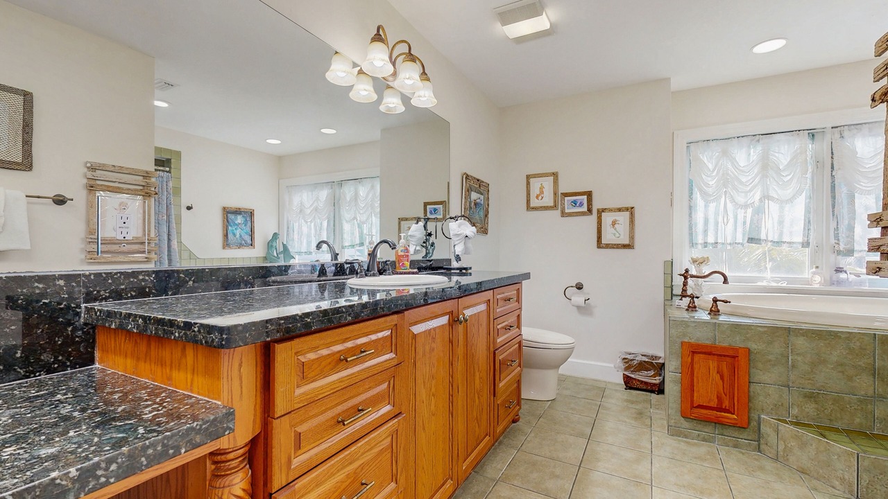 Photo of Bathroom in Cutthroat Harbor Estates