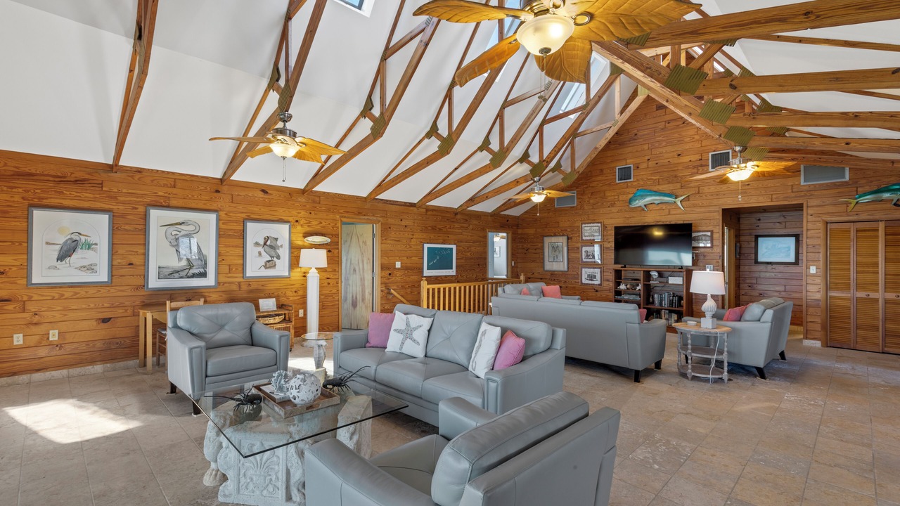 Photo of Livingroom in Cutthroat Harbor Estates