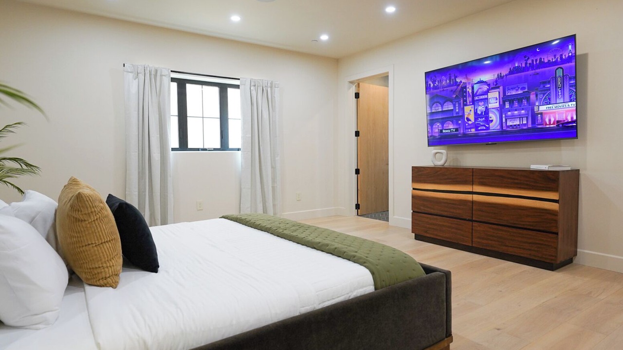 Photo of Bedroom in Northwest San Pedro