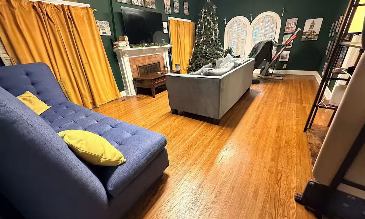 Photo of Livingroom in Larchmont