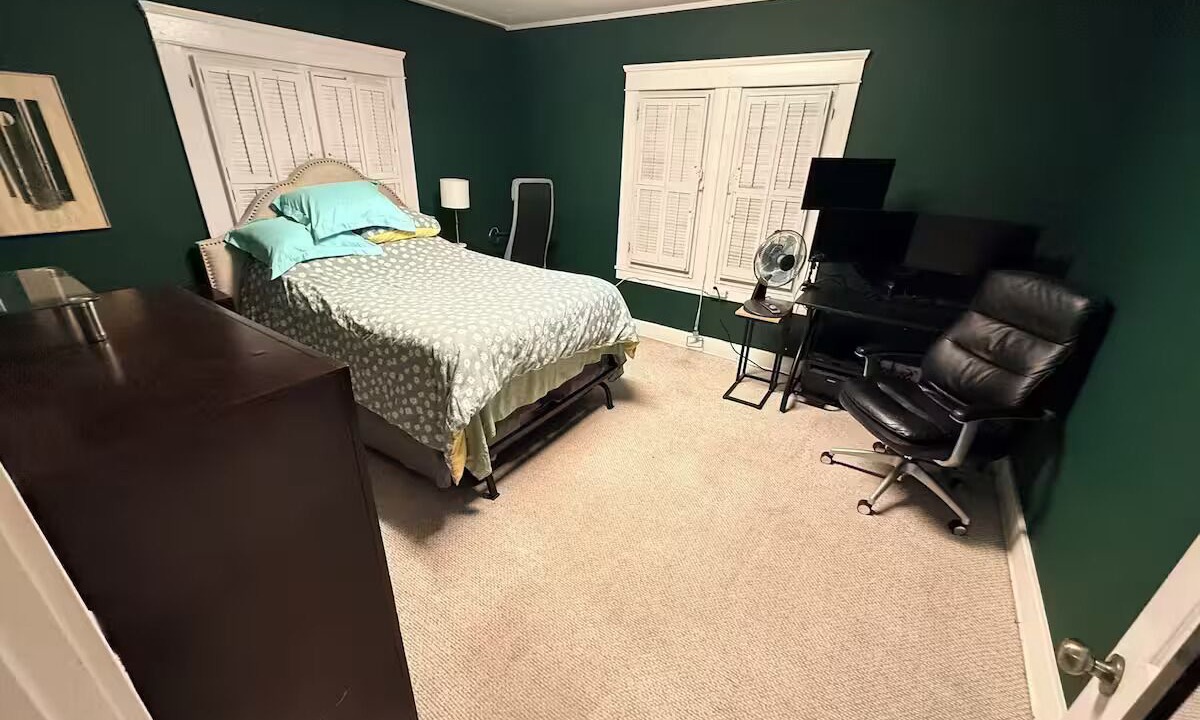 Photo of Bedroom in Larchmont
