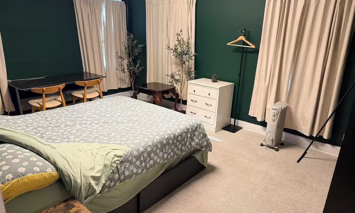 Photo of Bedroom in Larchmont