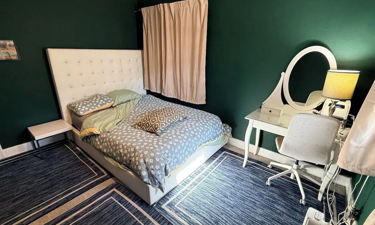 Photo of Bedroom in Larchmont