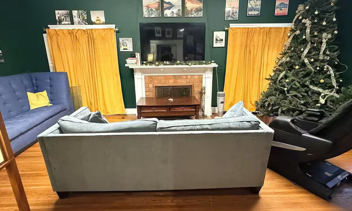 Photo of Livingroom in Larchmont