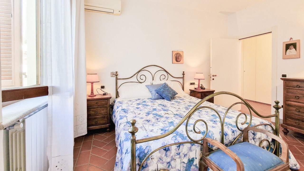 Photo of Bedroom in Marina di Campo