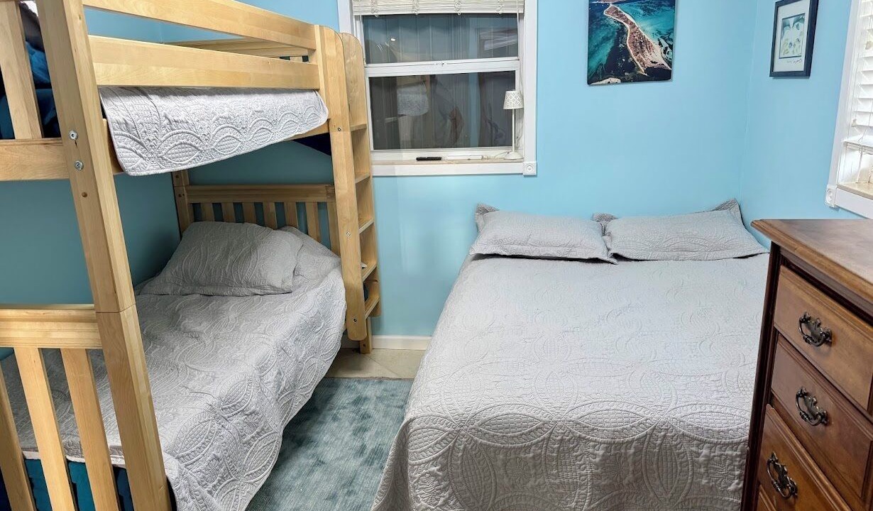 Photo of Bedroom in Breezeswept Beach Estates