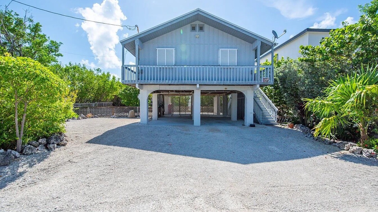 Photo of Outdoor in Breezeswept Beach Estates