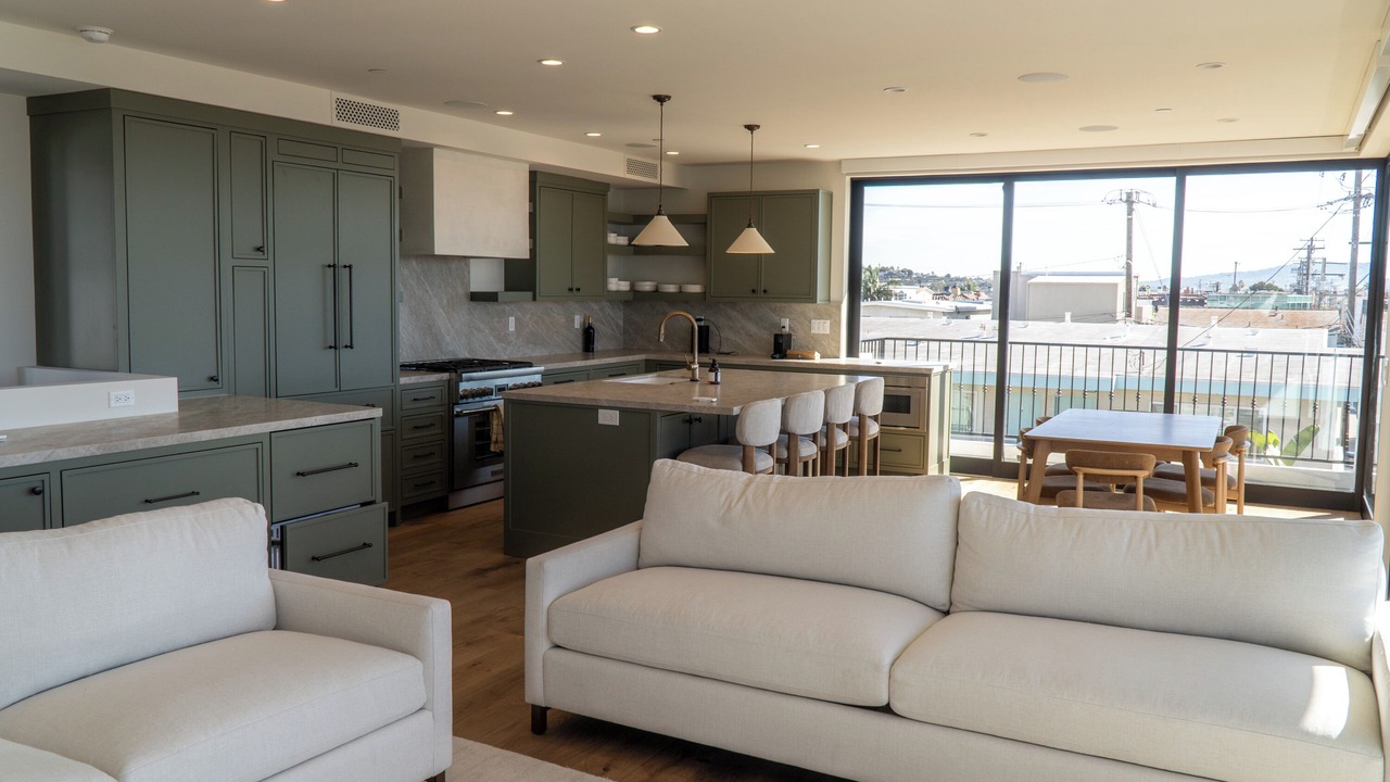 Photo of Livingroom in The Strand