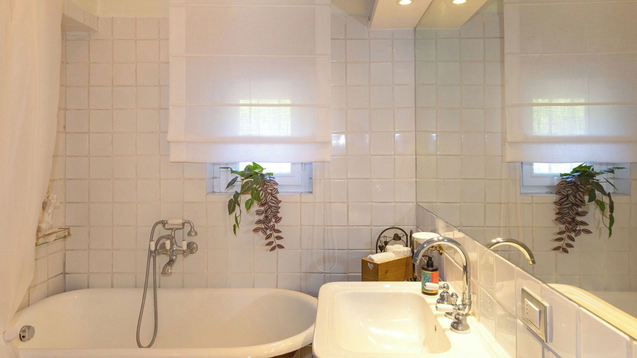 Photo of Bathroom in Casale Marittimo