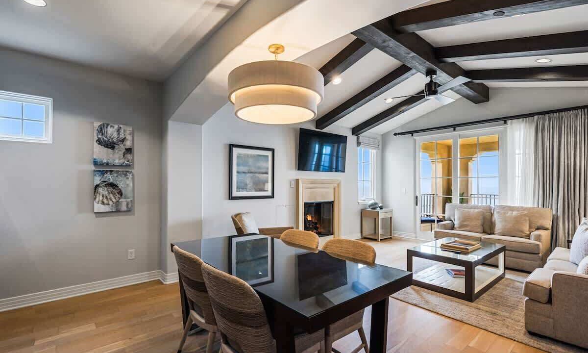 Photo of Livingroom in Rancho Palos Verdes