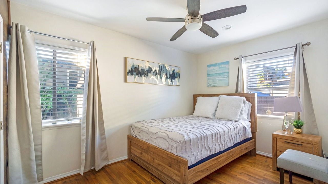 Photo of Bedroom in Harbor