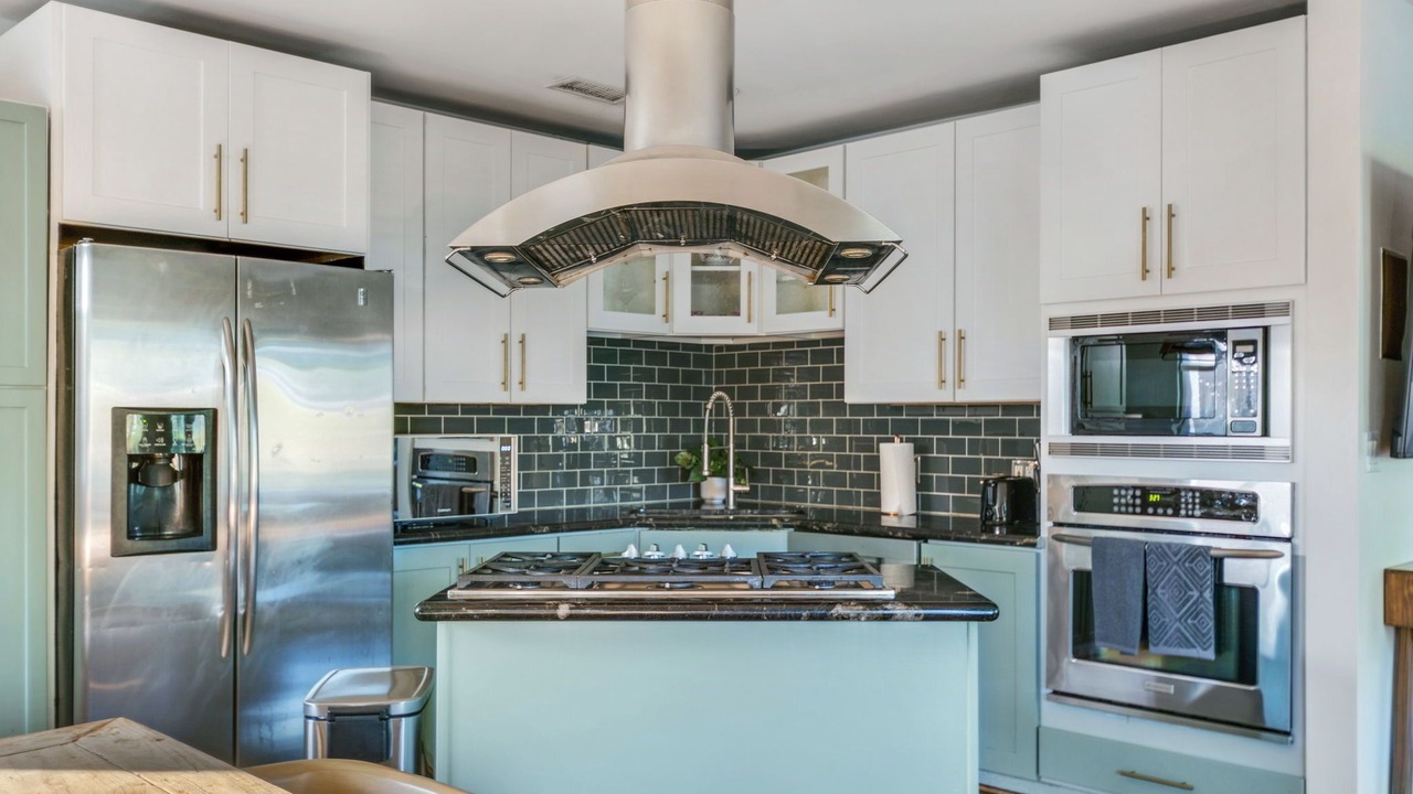 Photo of Kitchen in Harbor